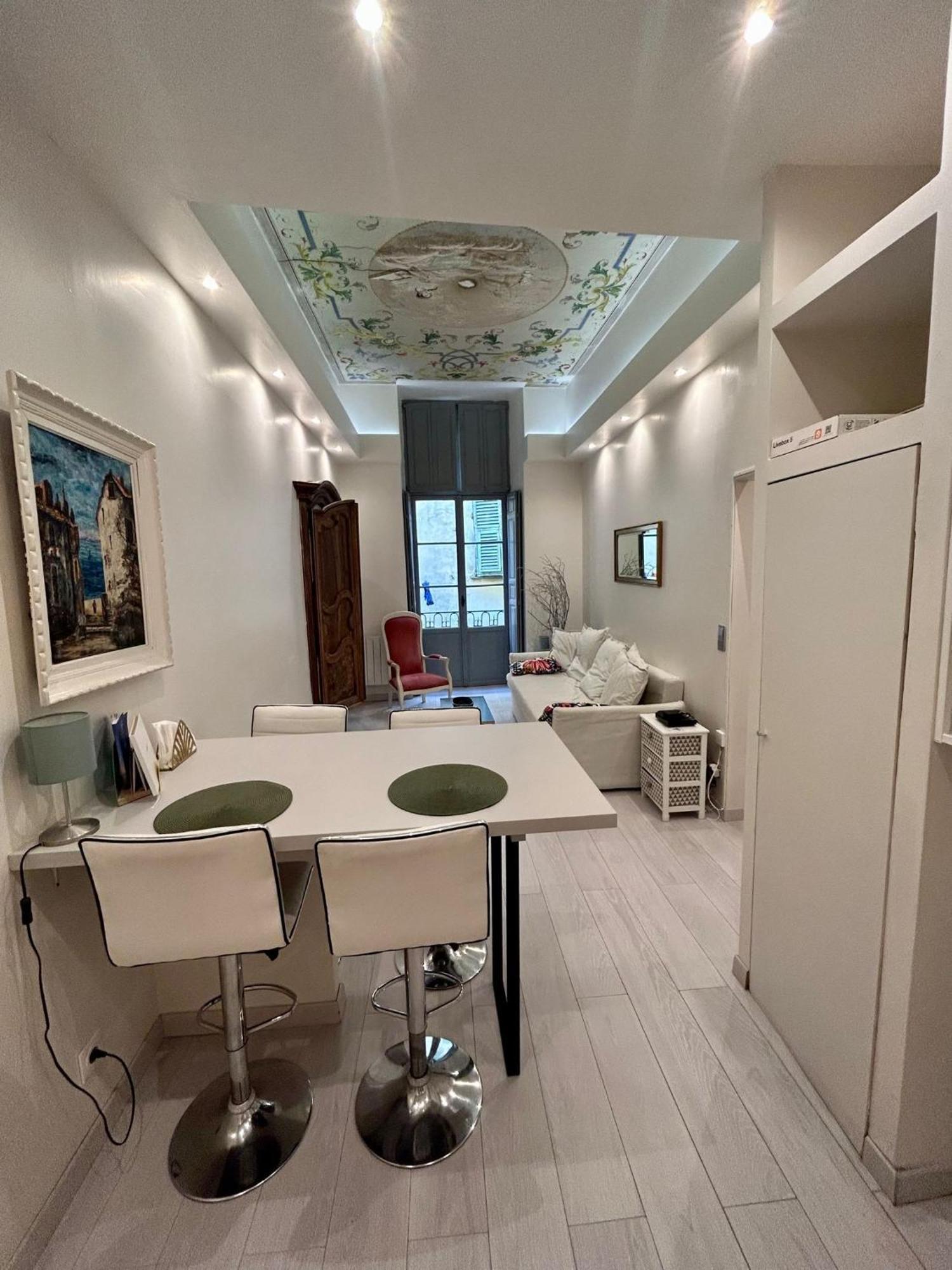 Luxury Apartment In The Heart Of Old Town Nice. Luaran gambar